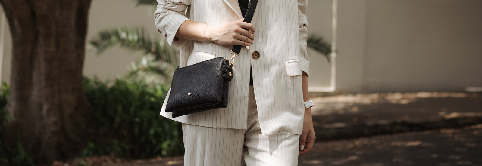 New Handbags & Wallets - Zjoosh