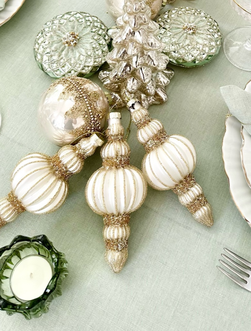 Finial Bauble White