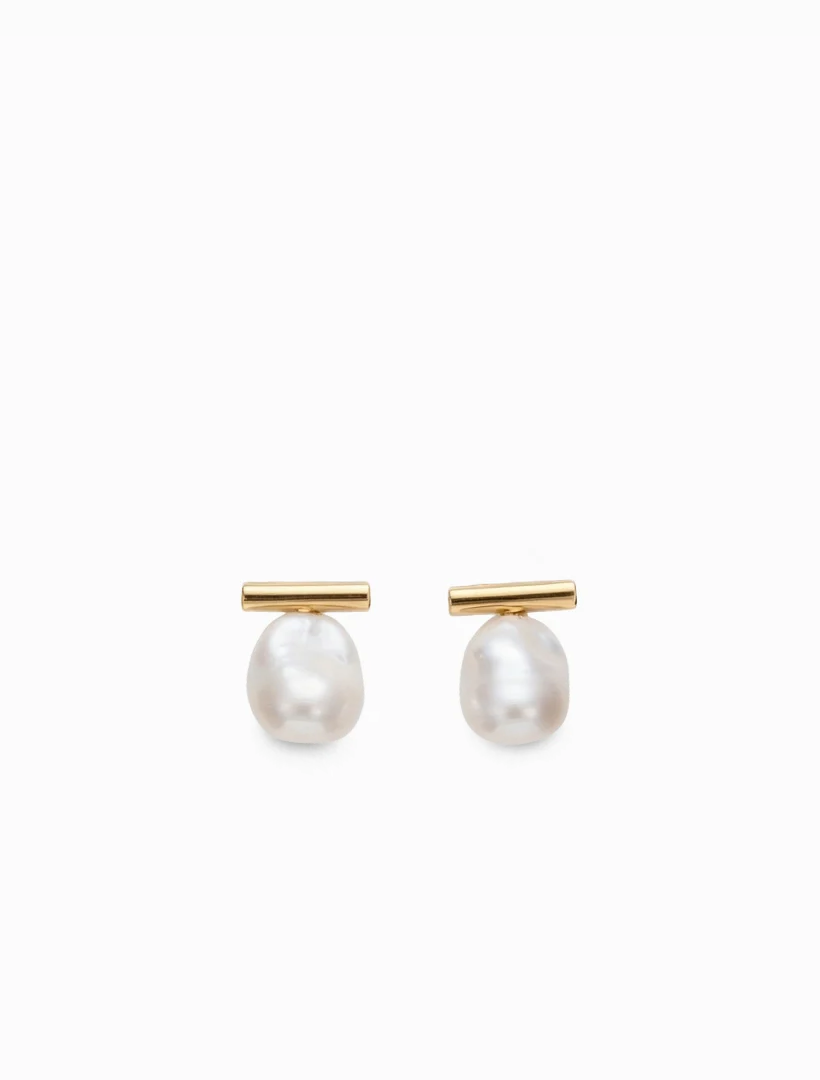 Bar Pearl Studs
