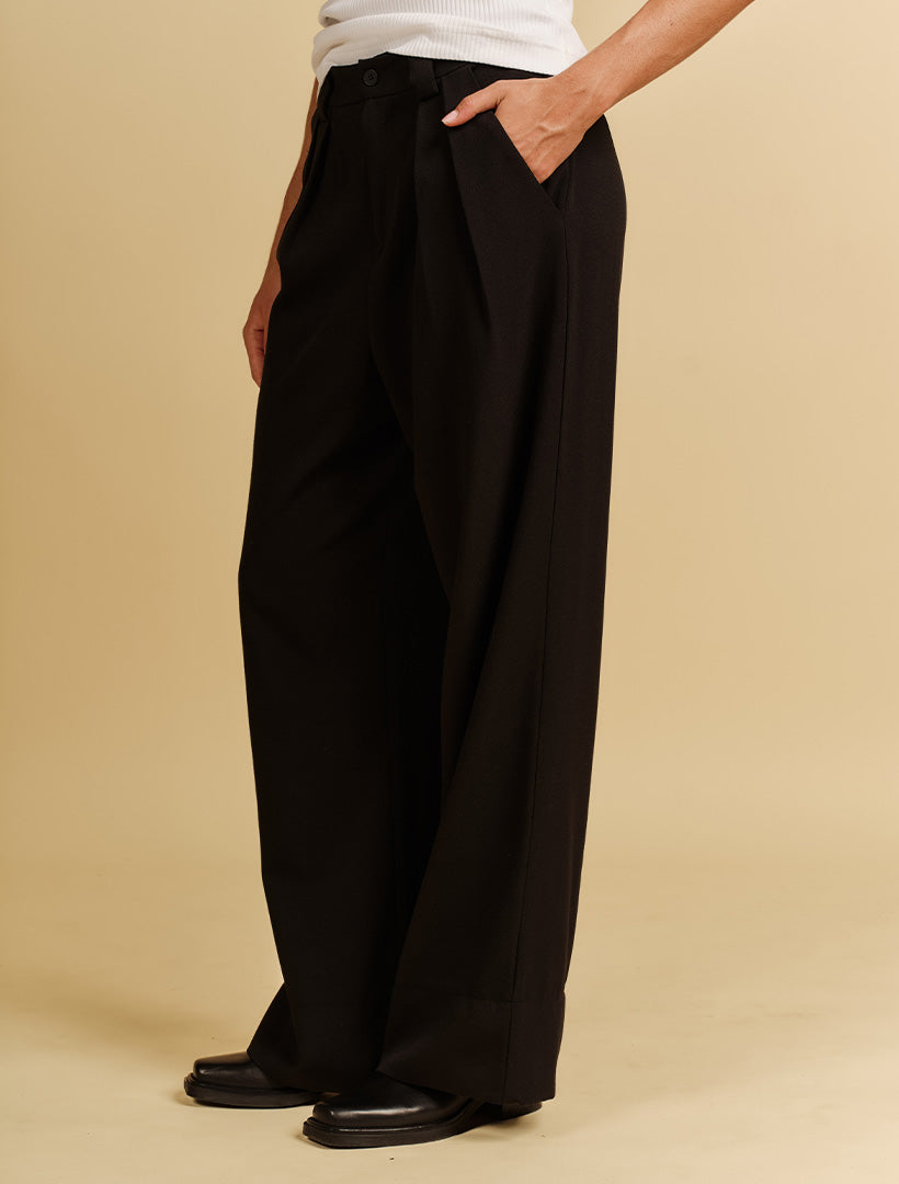 Emma Pleat Pant Black