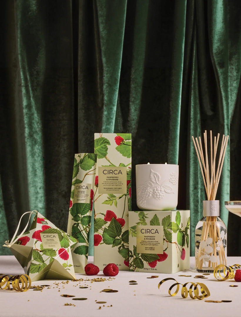 CIRCA bauble Candle Raspberry and Rhubarb X26 70g