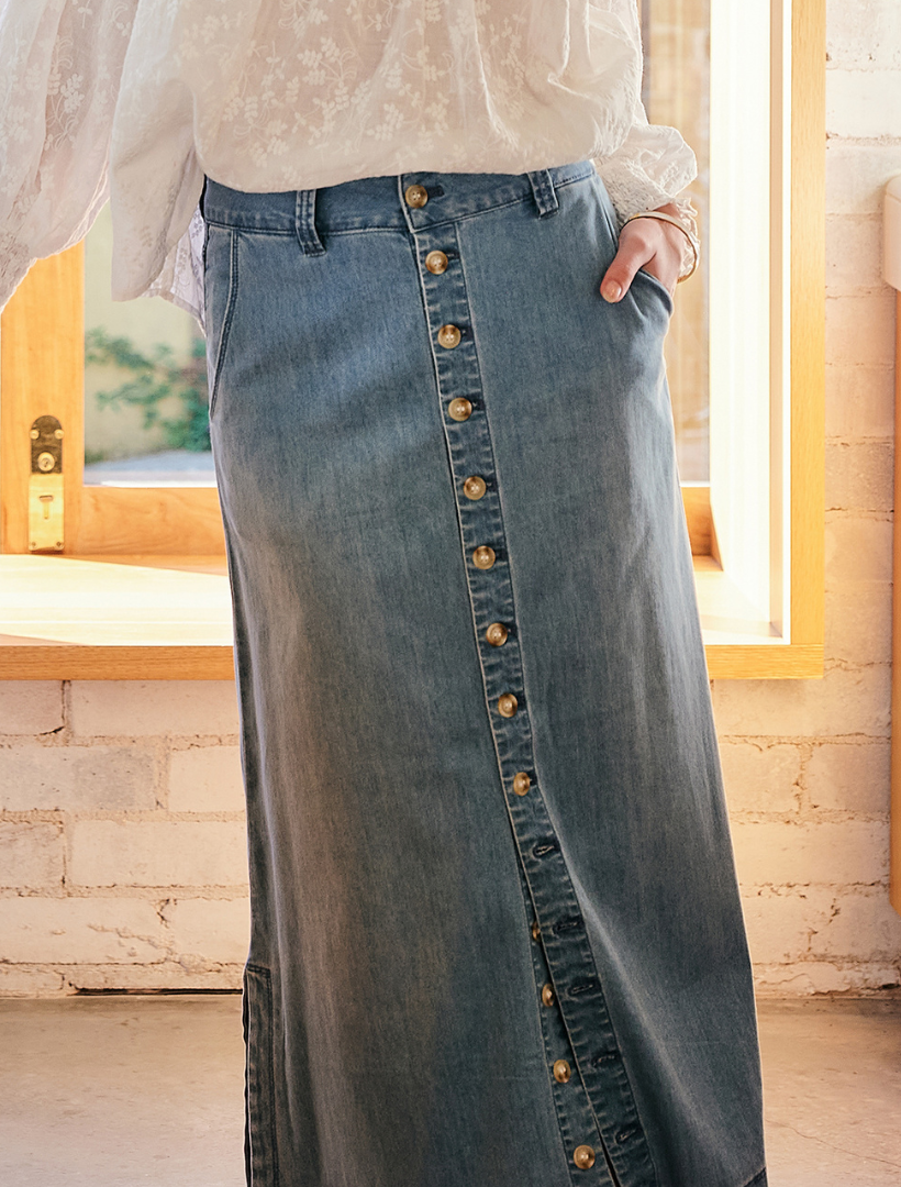 Button Front Denim skirt – Baldwin Bred Boutique