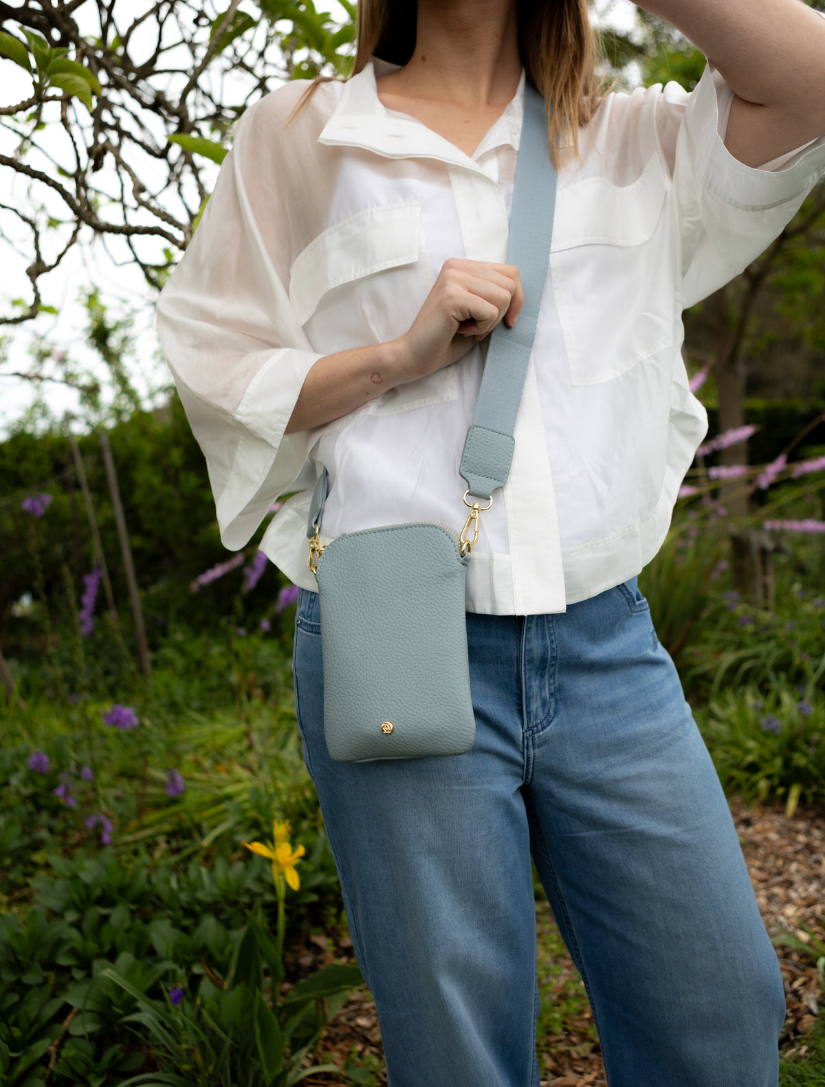 Wanderer Cross Body Bag Forget Me Not
