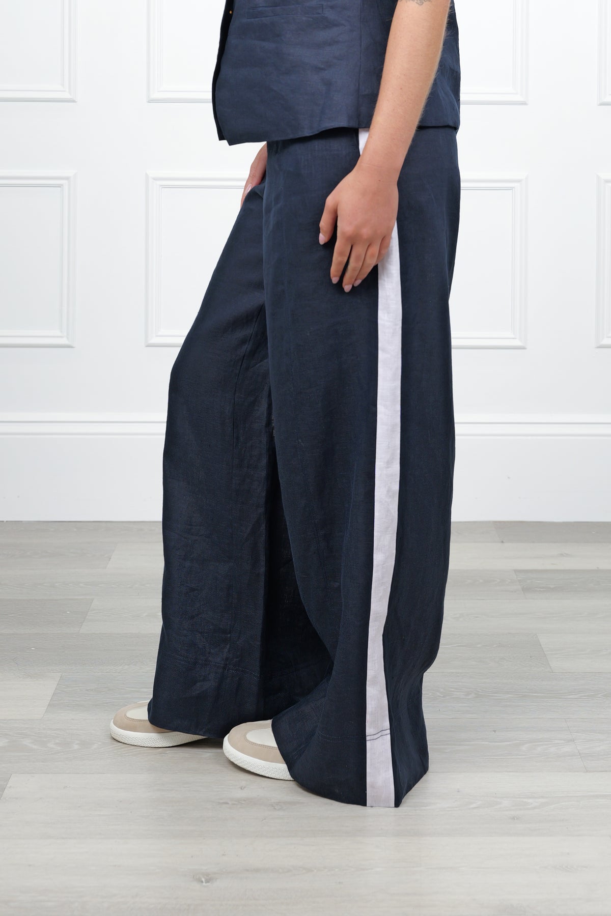 Lacalle Linen Pant Navy White