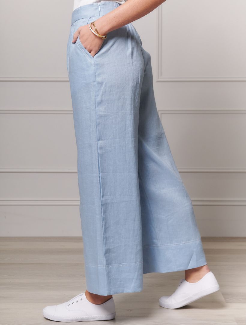 Side view - blue linen pants front