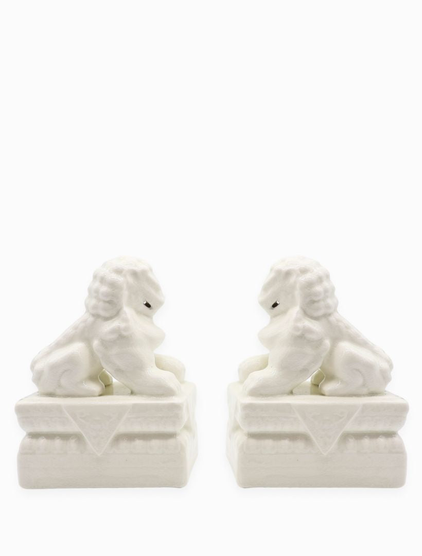 Side view - white lion book ends