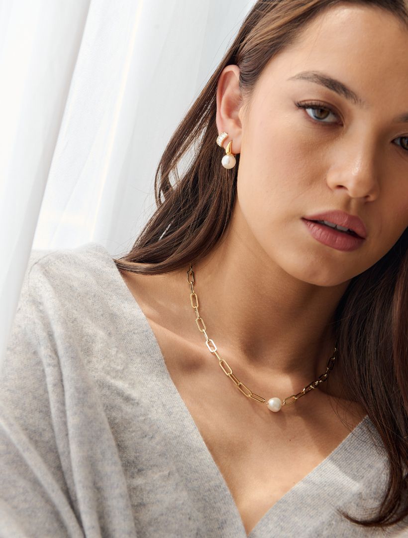 Lucienne Paper Clip and Pearl Necklace Gold