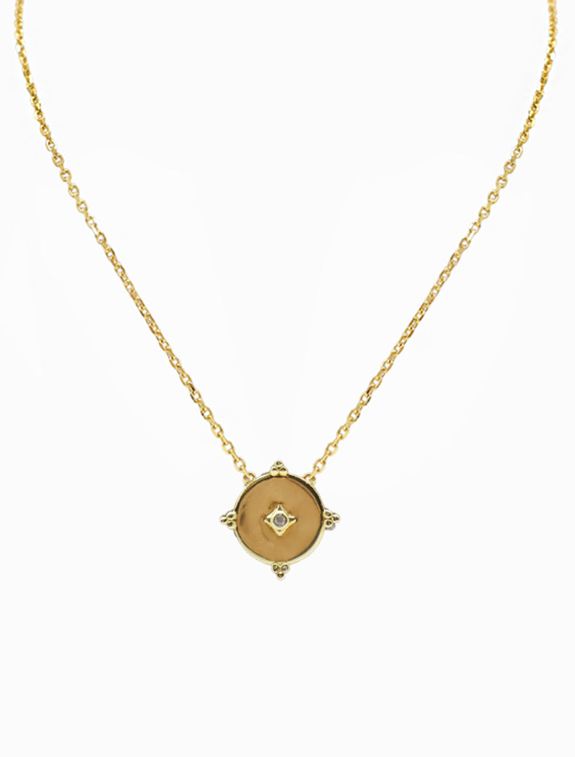 Front view - Gold pendant zirconia necklace