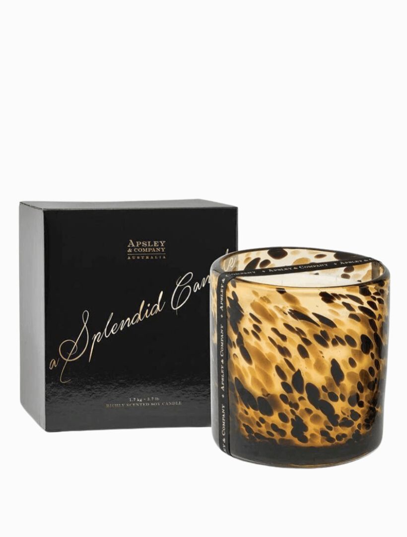 Front view - Luxury Candle Vesuvius 1.7kg