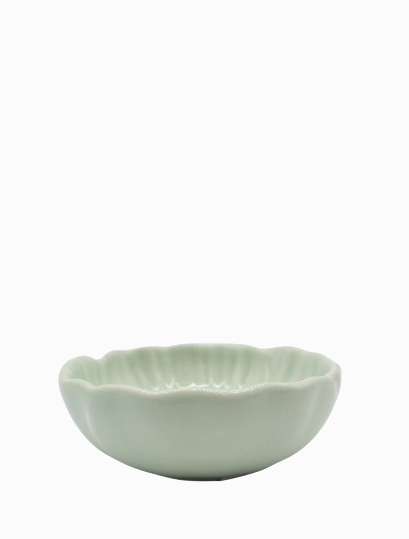 Front view - mint ceramic bowl