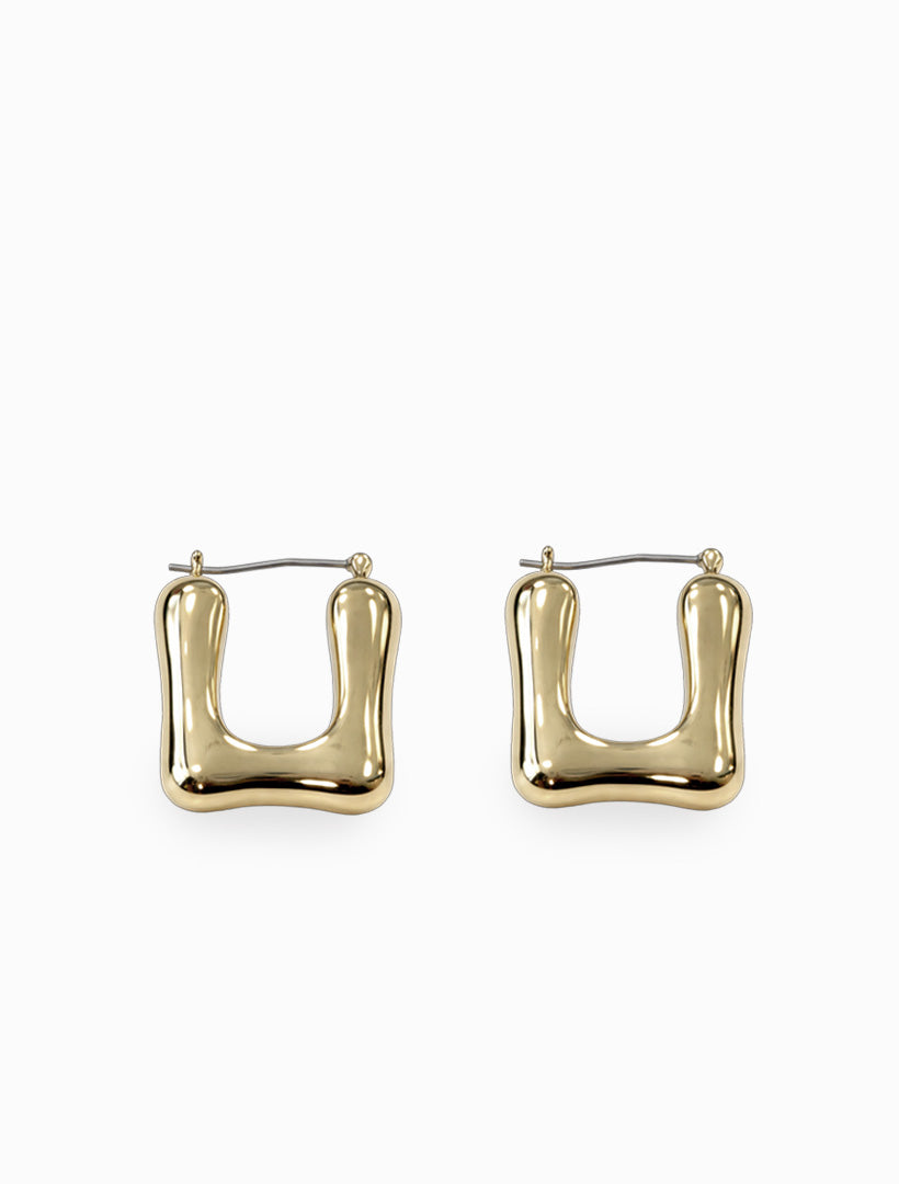 Oblong Wavy Hoops Gold