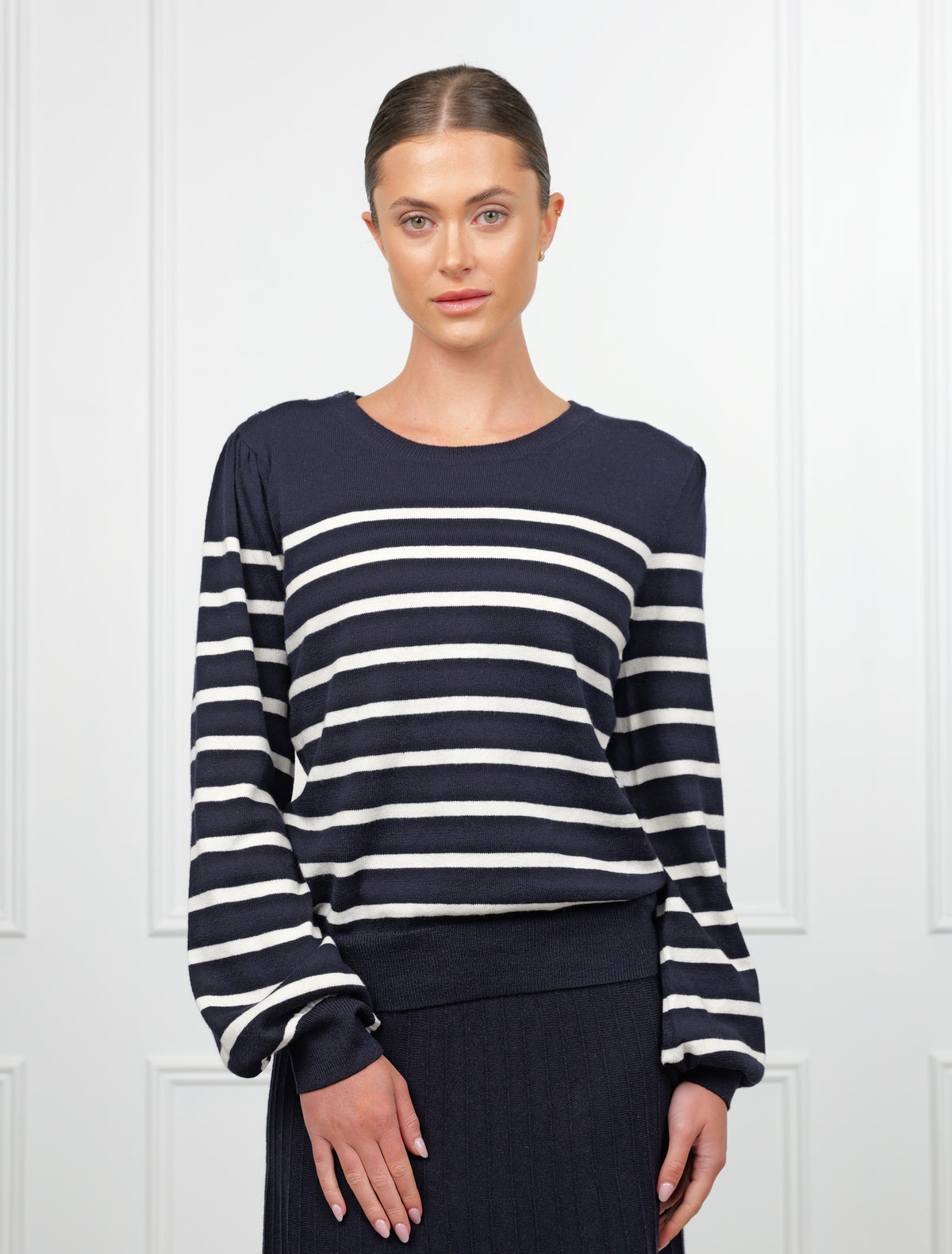 Gwynie White striped Knit Navy
