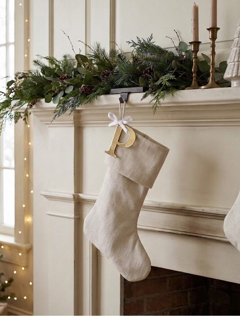 Hanging Letter P Gold