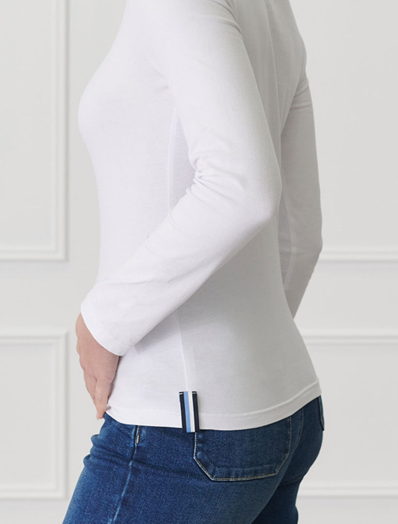 Detail - Long sleeve tee in white