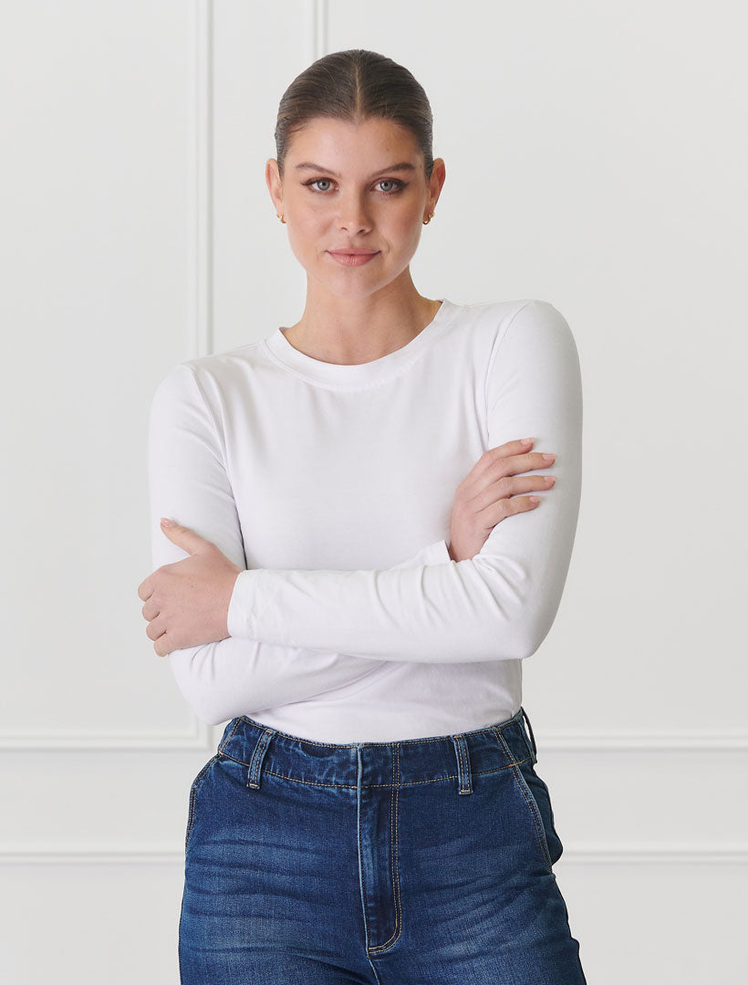 Long sleeve tee in white