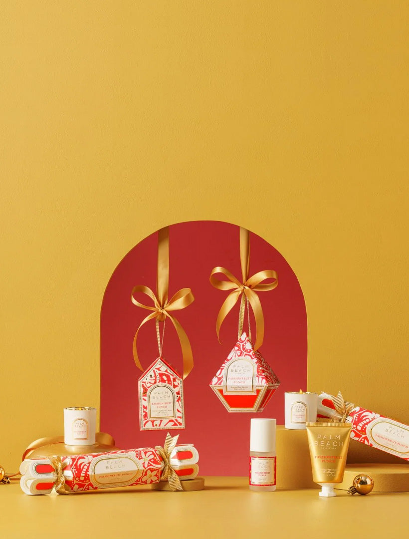 PB Hanging Bauble Mini Candle Passionfruit Punch 50g