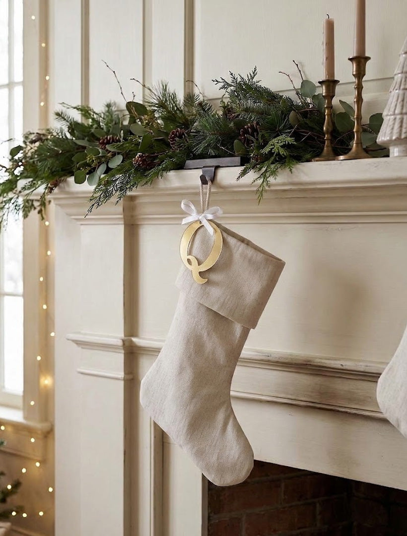Hanging Letter Q Gold