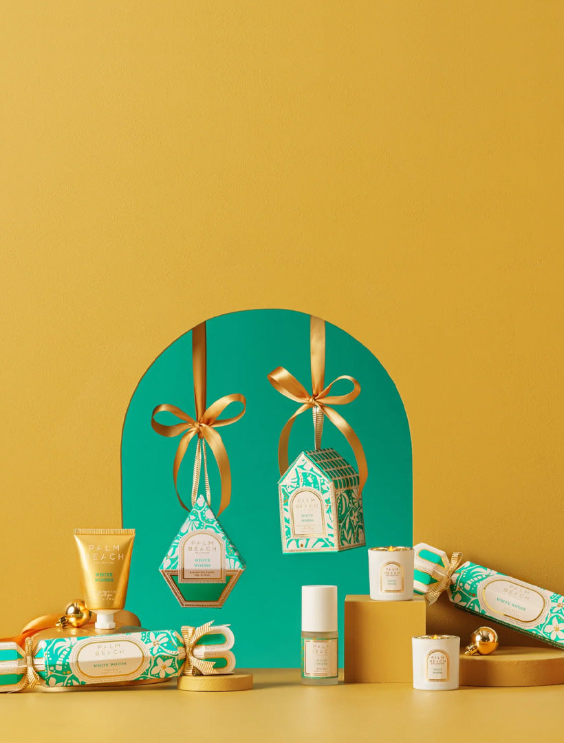 PB Hanging Bauble Mini Candle White Woods 50g