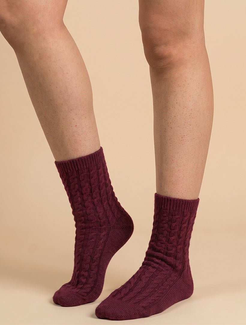 Cashmere Cable Knit Bed Socks Burgundy - Zjoosh