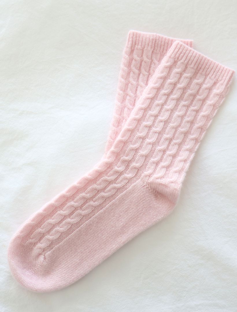 Cashmere Cable Knit Bed Socks Pink - Zjoosh