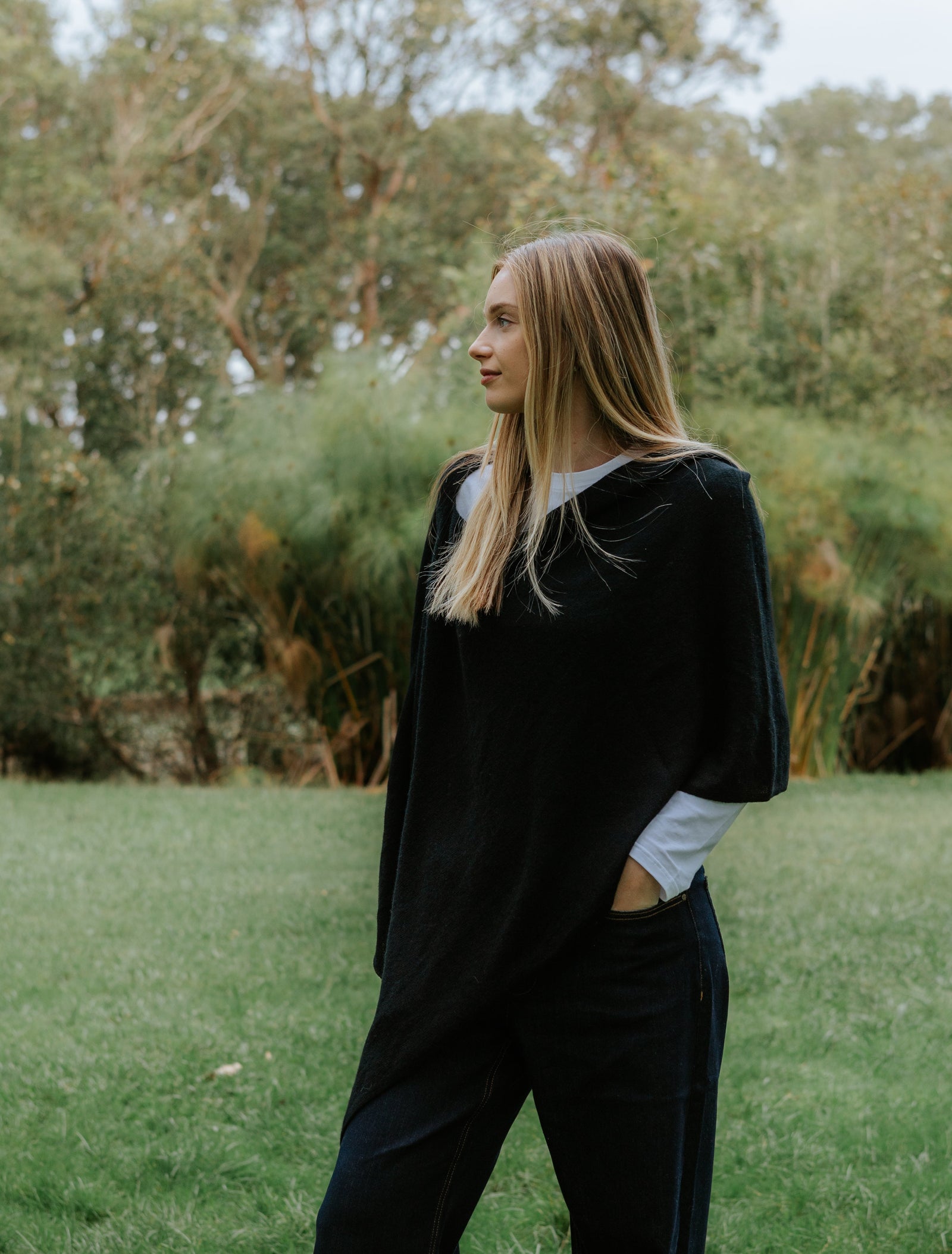 Cashmere Ponchette Black - Zjoosh