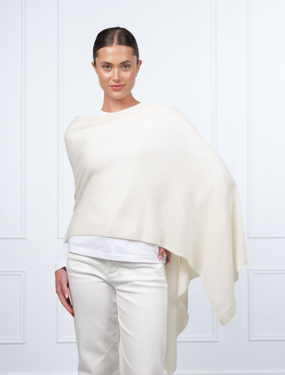 Cashmere Ponchette Cream - Zjoosh