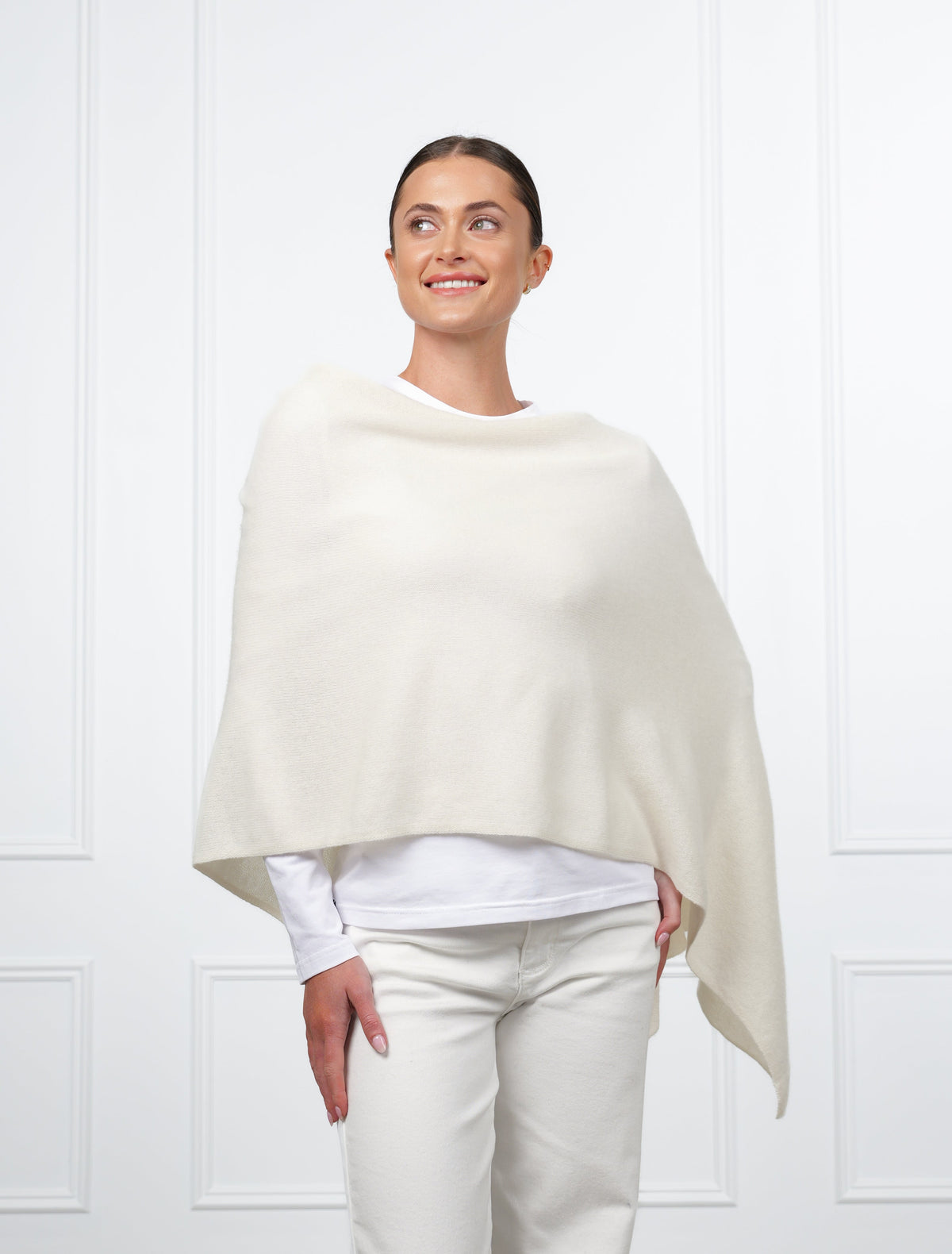 Cashmere Ponchette Cream - Zjoosh