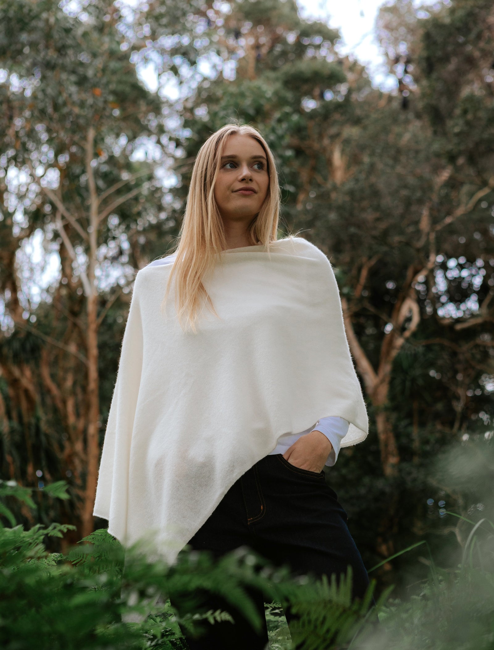 Cashmere Ponchette Cream - Zjoosh