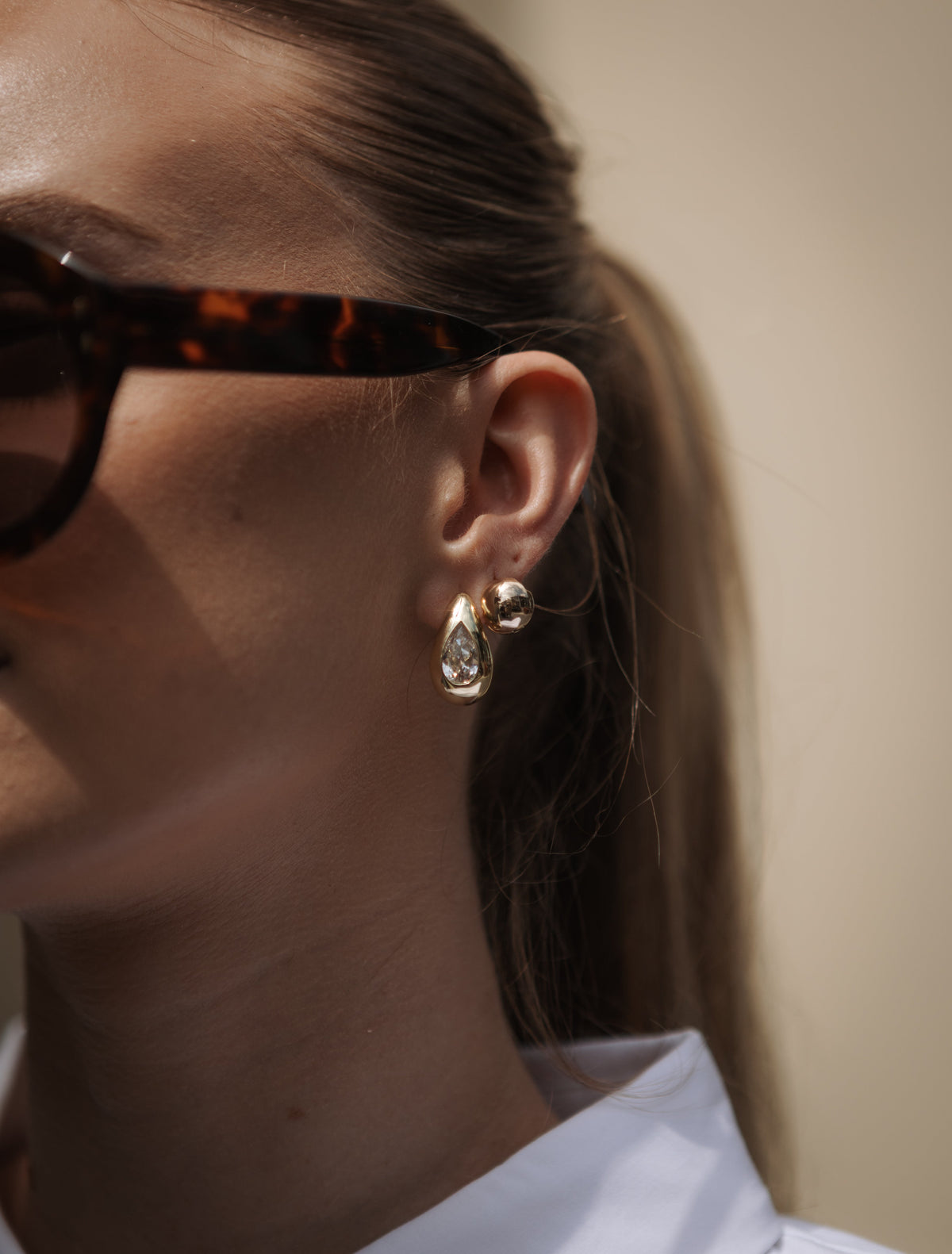 Cubic Zirconia Tear Drops studs Gold - Zjoosh