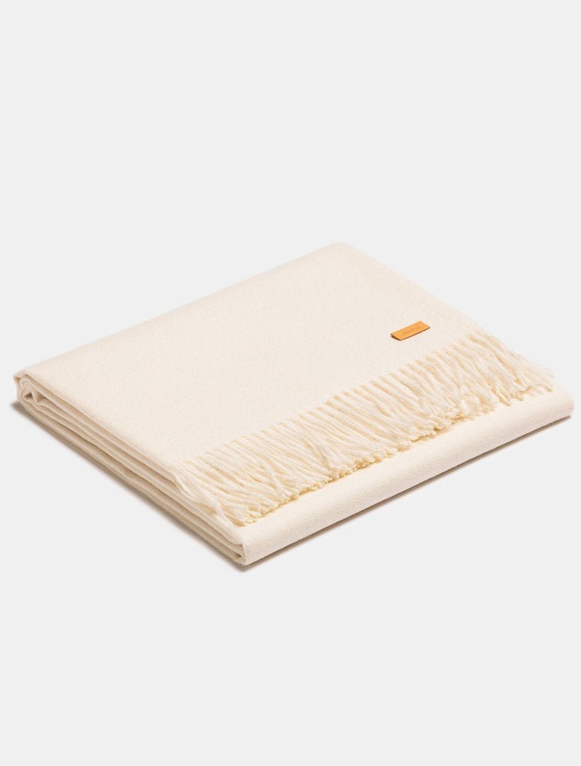 Exclusive Alpaca Throw White - Zjoosh