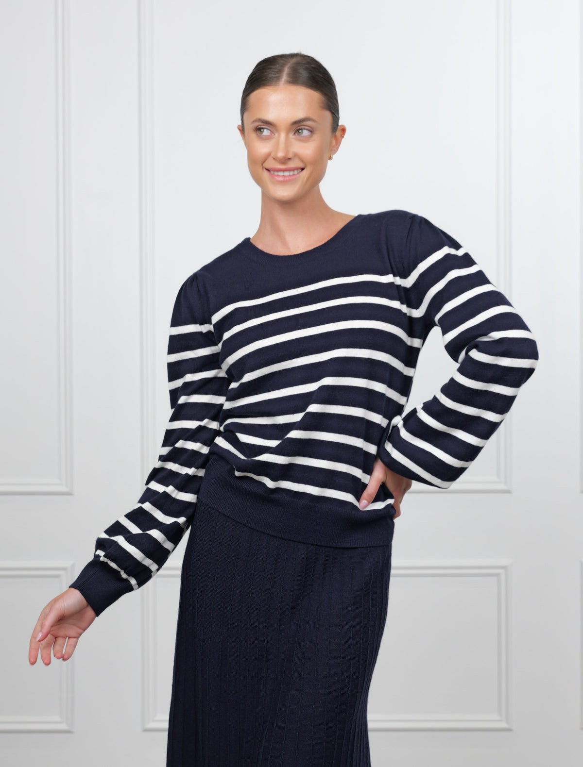 Gwynie White Striped Knit Navy - Zjoosh