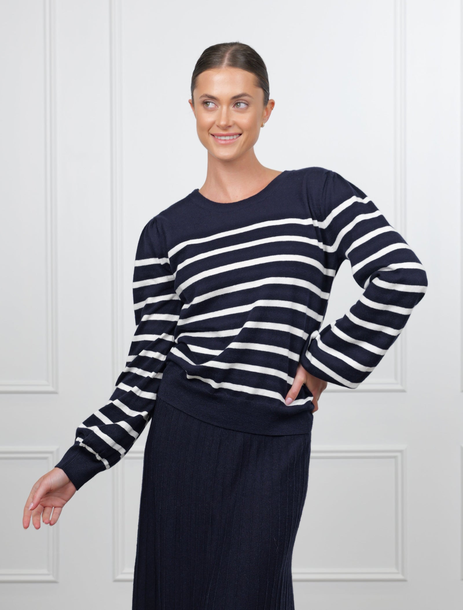 Gwynie White Striped Knit Navy - Zjoosh