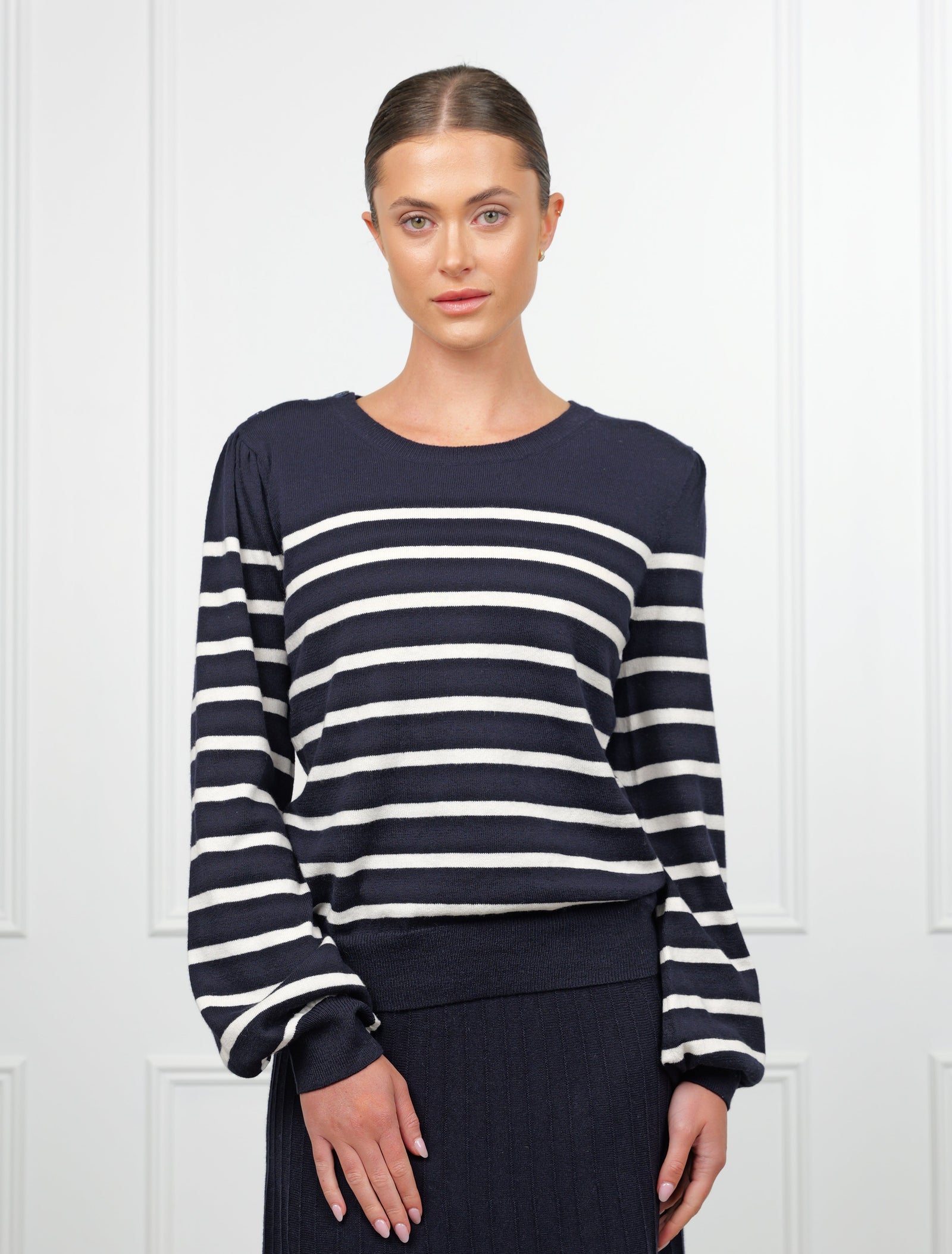 Gwynie White Striped Knit Navy - Zjoosh
