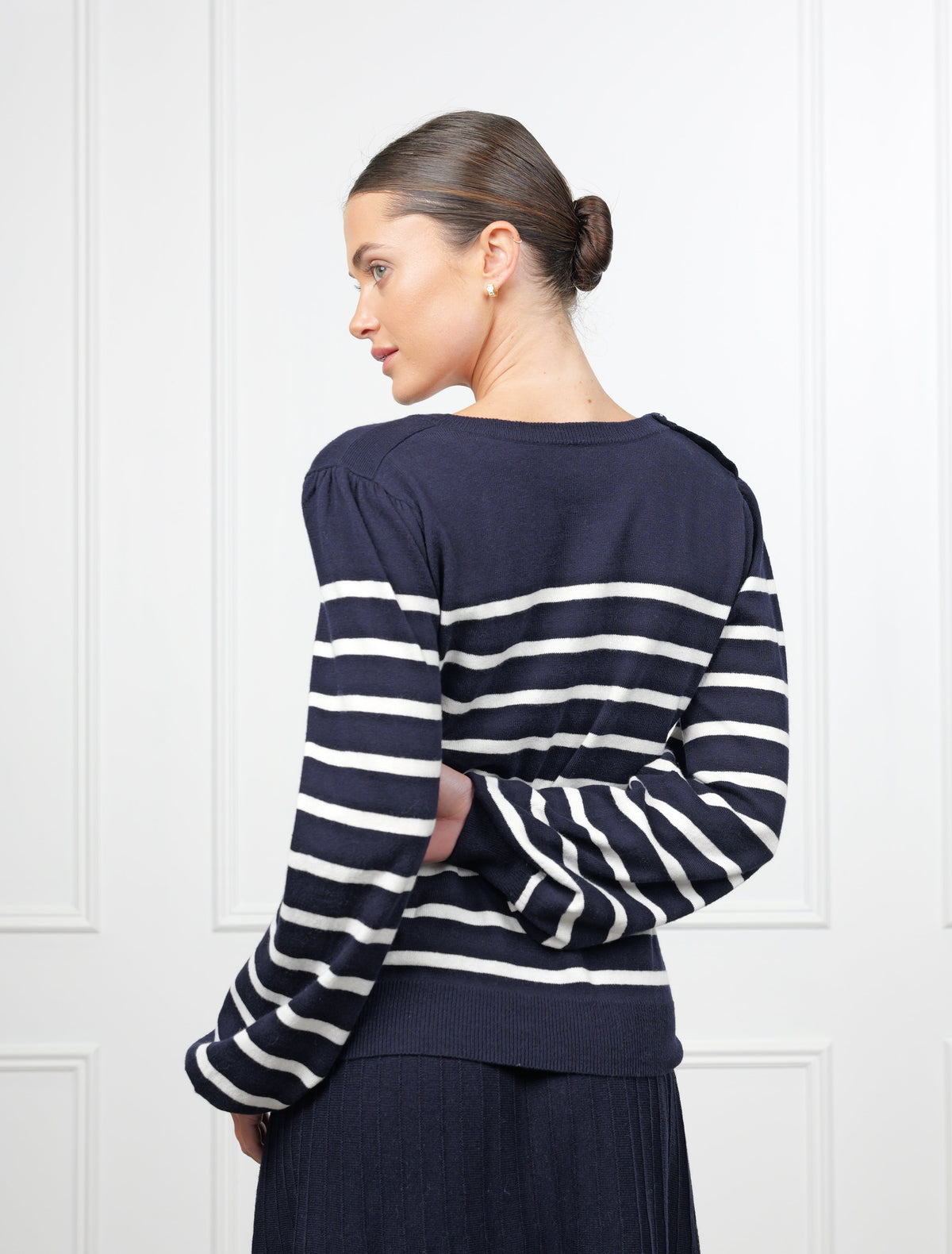 Gwynie White Striped Knit Navy - Zjoosh