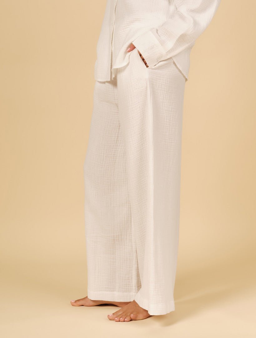 Insignia Cheesecloth Long Sleeve Pyjama White - Zjoosh