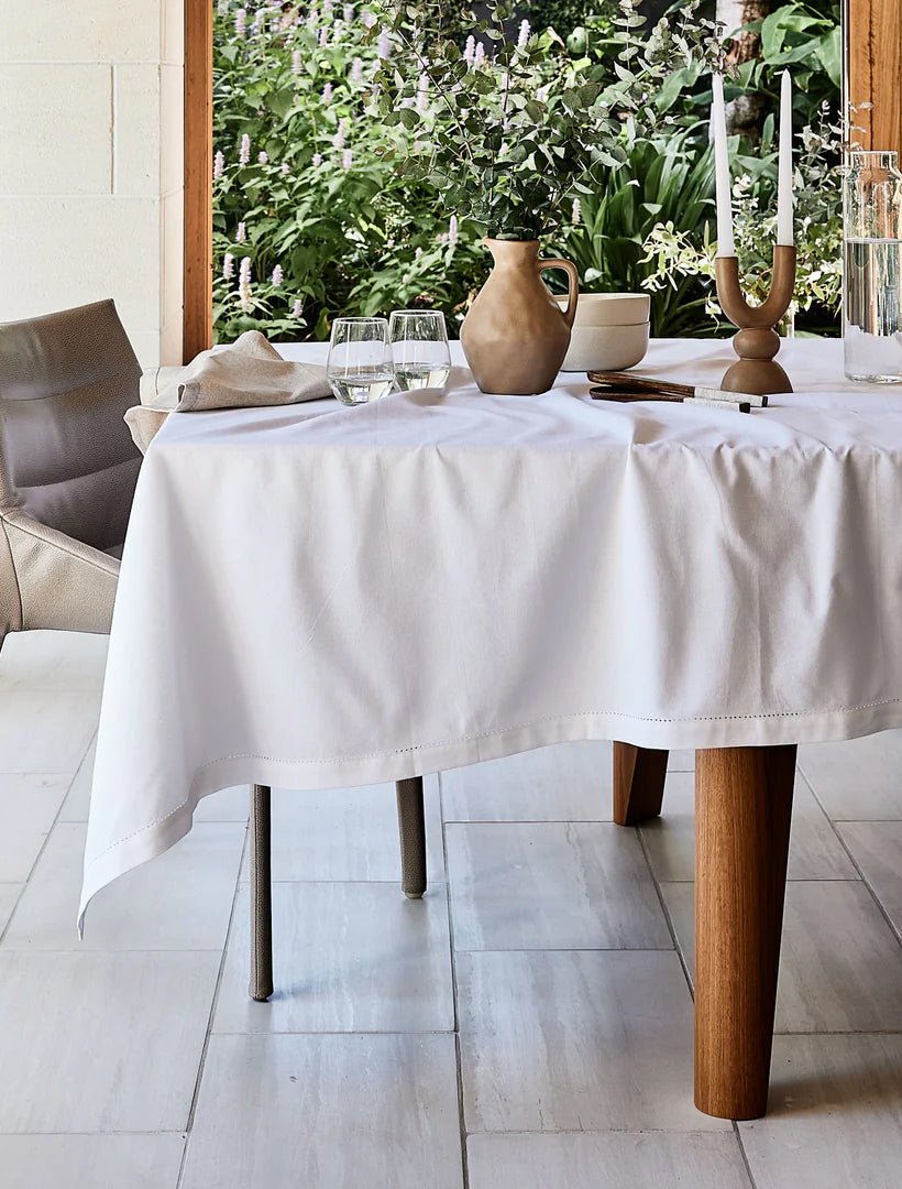 Jetty White Tablecloth White - Zjoosh
