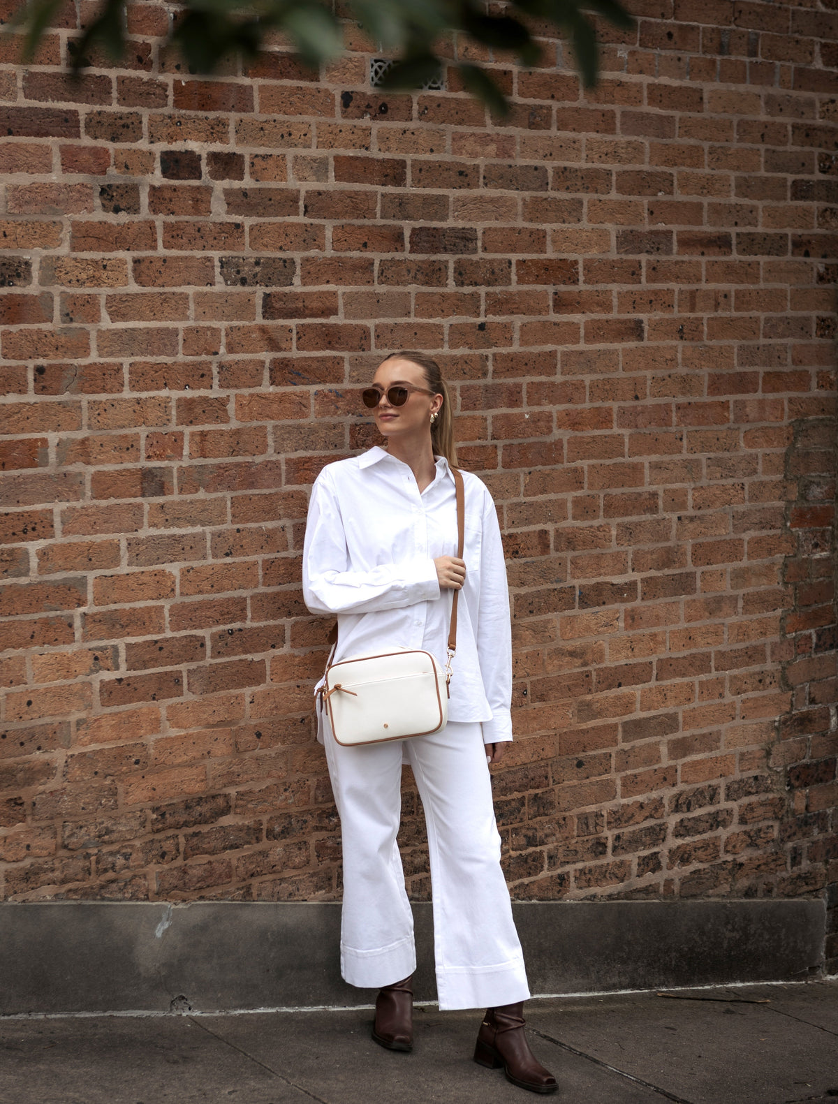 Leah Cross Body Bag White Tan - Zjoosh
