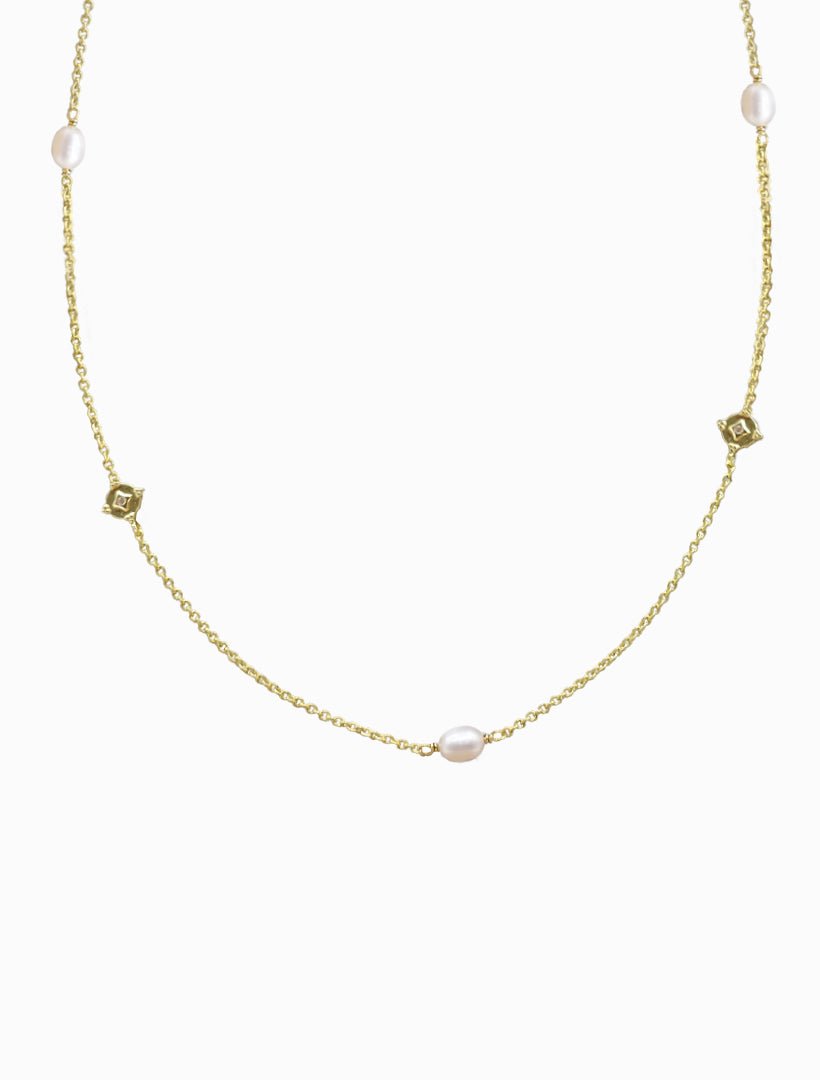 Lucienne Disk and Pearl Necklace Short Gold - Zjoosh