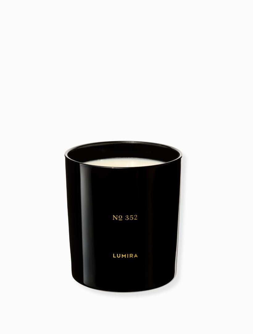 No352 Leather & Cedar Candle - Zjoosh