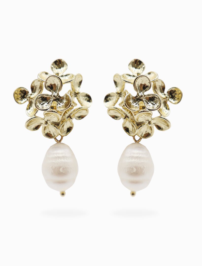 Symposium Daisy Cluster Pearl Drop Earrings - Zjoosh
