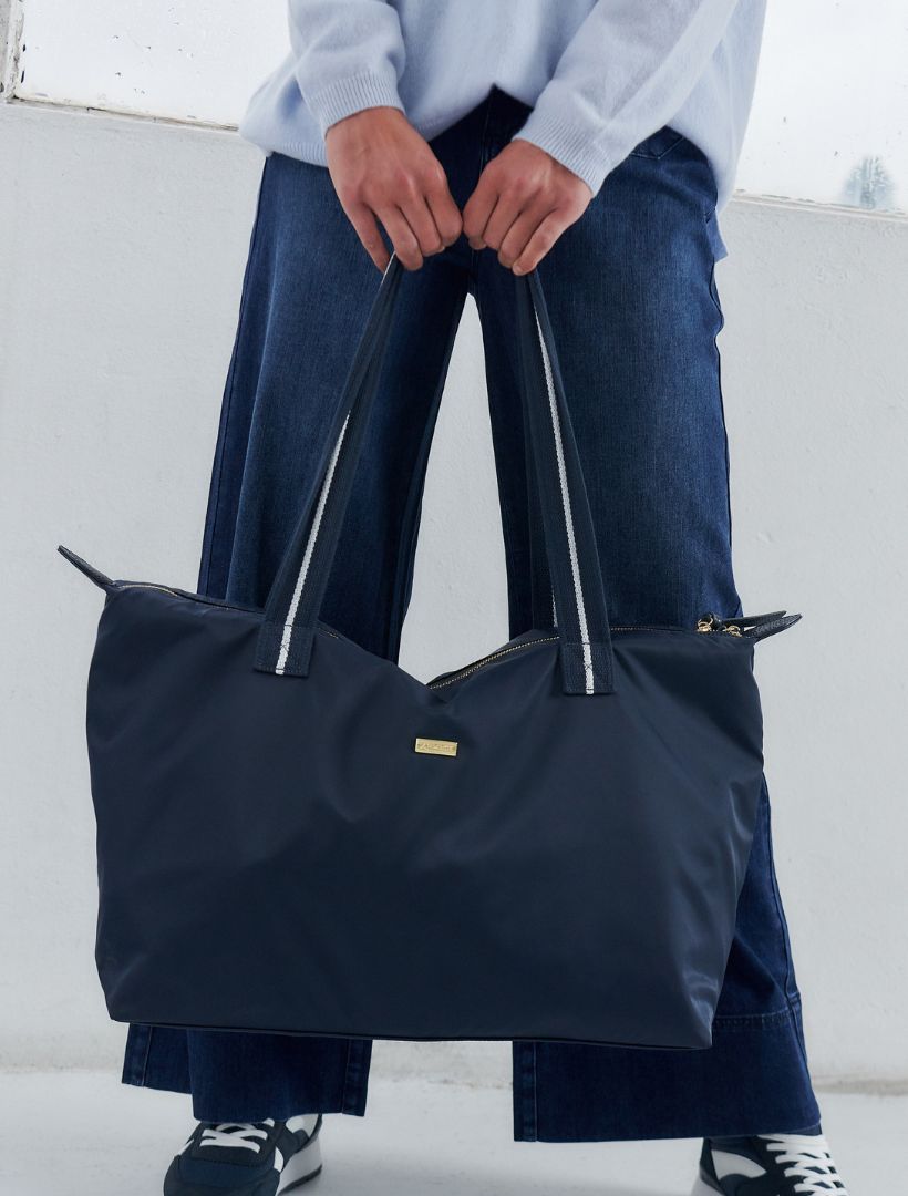 The Runway Bag Navy - Zjoosh