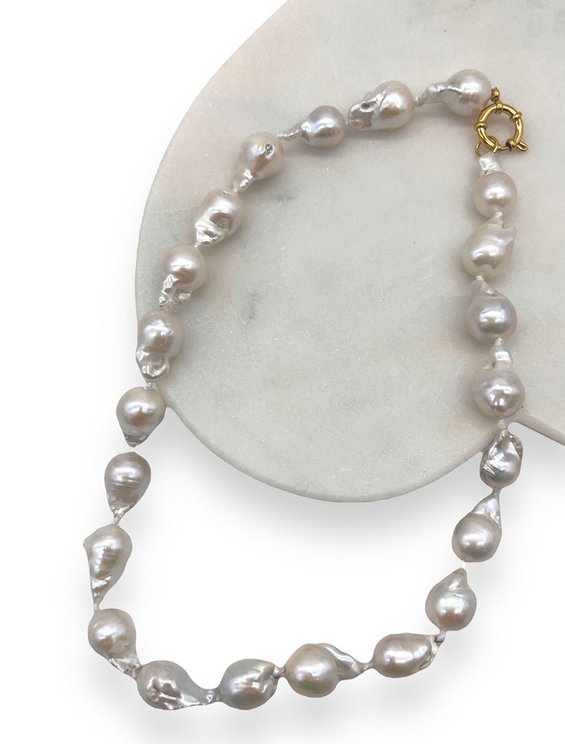 Large Baroque Pearl Necklace - Zjoosh